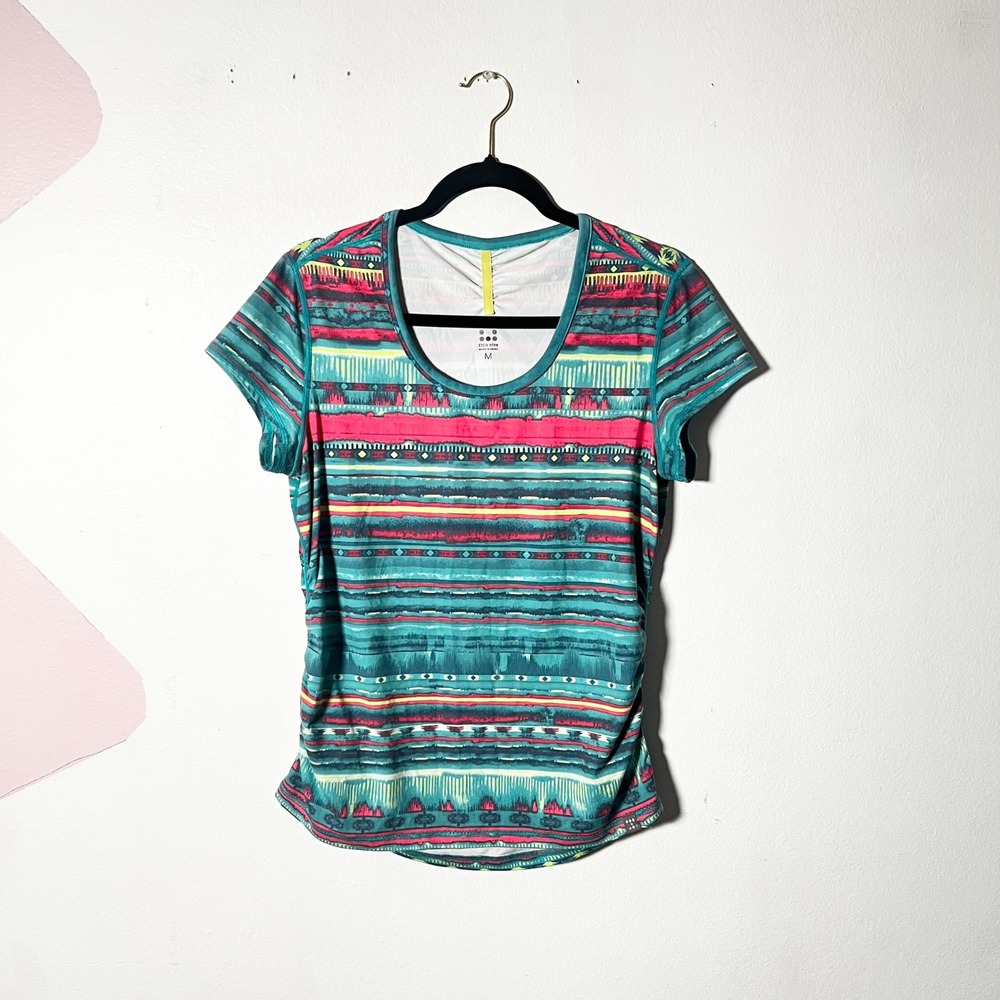 Title Nine Womens Top Medium Blue Geometric Short Sleeve